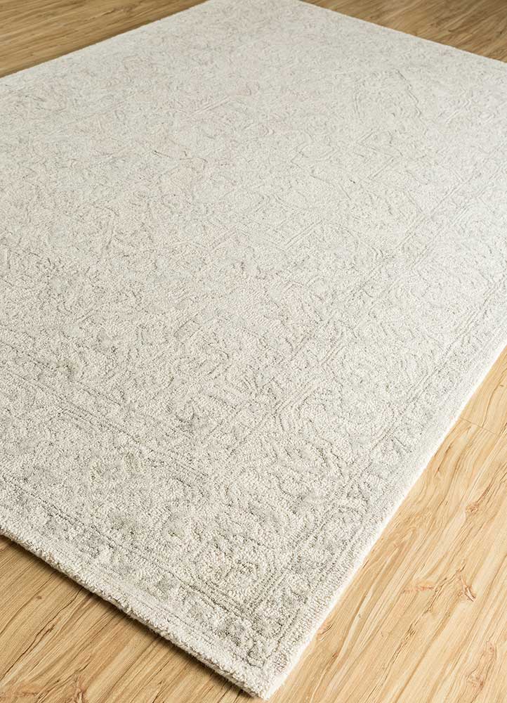 ANTIQUE WHITE/MEDIUM GRAY HAND TUFTED RUG