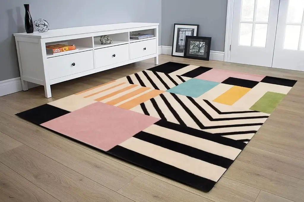 MODERN IVORY & BLACK HAND TUFTED RUG