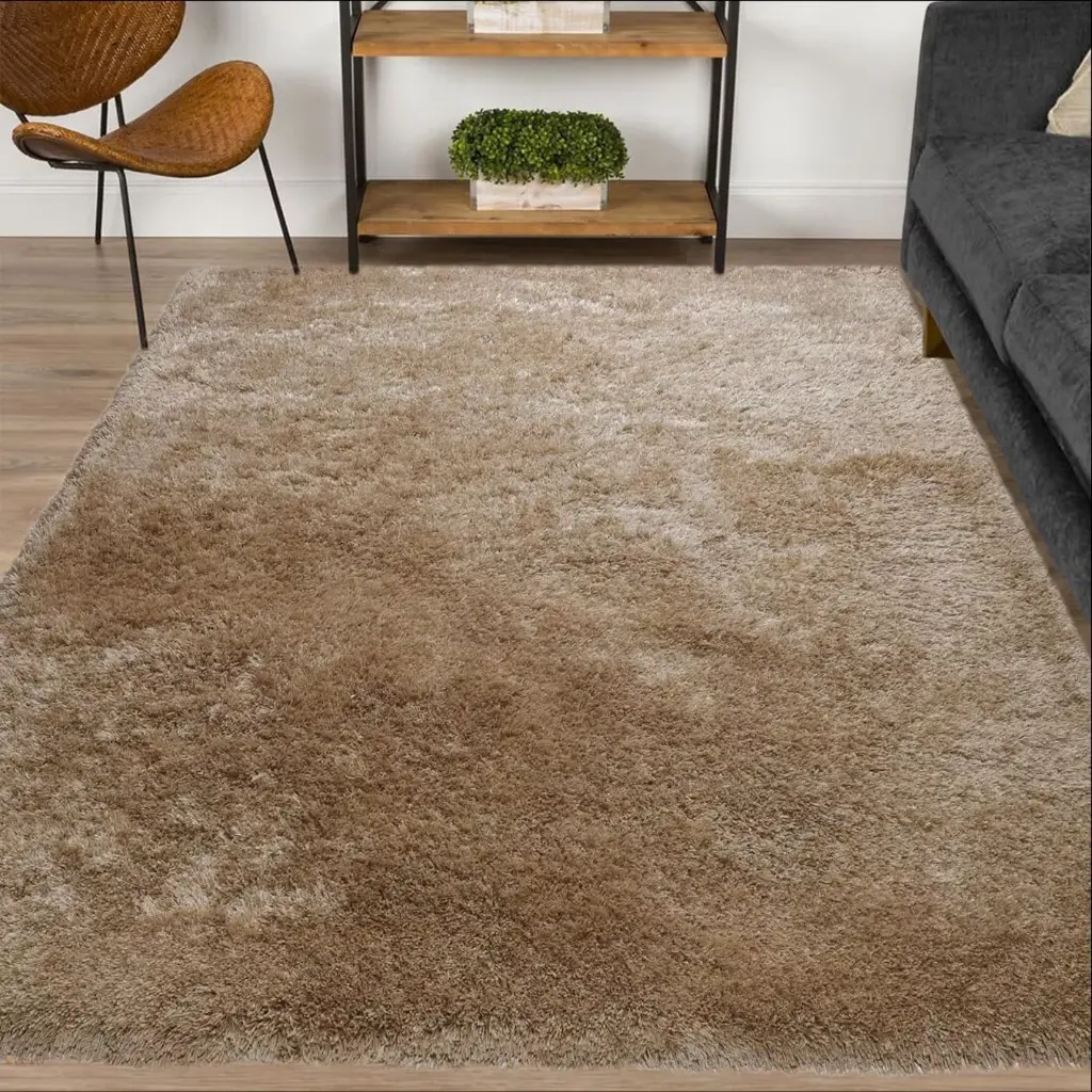 OUTDOOR SHAGGY BROWN HAND TUFTED RUG